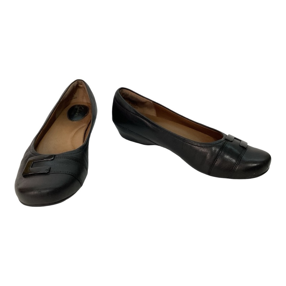 Clark’s Artisan Black Leather Slip on Shoes - Women's‎ Size 7.5